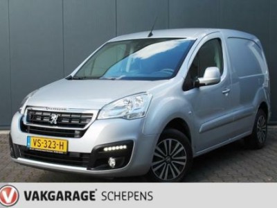 Peugeot Partner 1.6 HDi 90pk | Navi | Airco | 3 zits | Topstaat