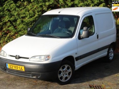 Peugeot Partner 170C 1.9 69PK | Trekhaak | Elektrische ramen | NAP