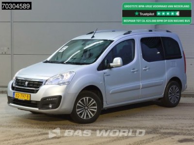 Peugeot e-Partner Tepee Electric 3-Persoons Navi Airco Cruise Camera Parkeersensoren Airco Cruise control