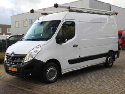 Renault Master T35 2.3 dCi 130PK Euro6 L2H2 â airco â navigatie â imperiaal â trekhaak