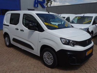Schade bedrijfswagens Partner 1.2 PureTech Pro BENZINE  AIRCO NAVI CRUISE CONTROL PDC SCHUIFDEUR