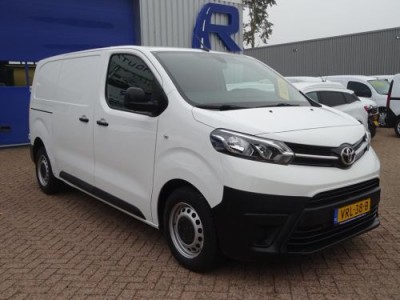 Toyota PROACE Worker 2.0 D-4D Live 140 PK 3 ZITS AIRCO NAVIGATIE GROOT