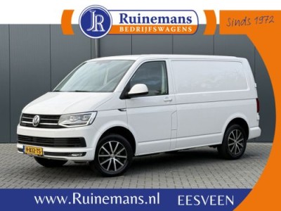 Volkswagen Transporter 2.0 TDI 150 PK DSG AUTOMAAT / HIGHLINE / L1H1 / LED / TREKHAAK / AIRCO / CRUISE / NAVI / APPLE CARPLAY
