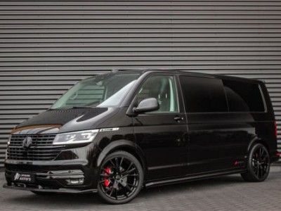 Volkswagen Transporter 2.0 TDI L2H1 30 DC BULLI 150PK DUBBEL CABINE / LEDEREN BEKLEDING / PDC / VERLAGINGSVEREN / APPLE CARPLAY /